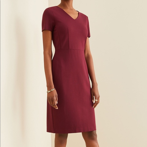 Ann Taylor Dresses & Skirts - Ann Taylor 🍁NWTs🍁 V-Neck Ponte Sheath Dress